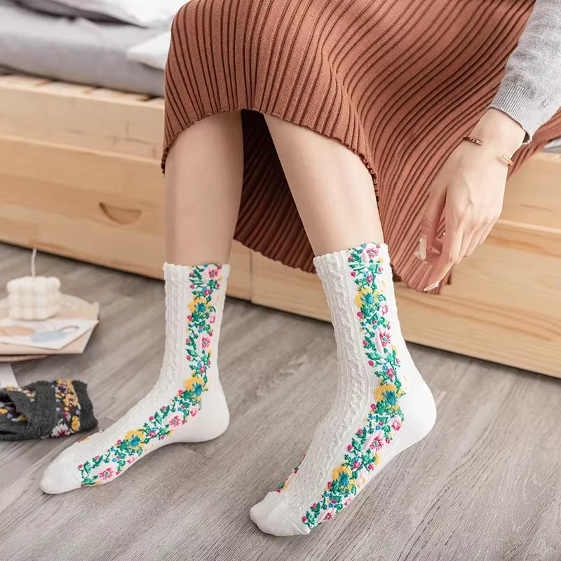 Women'S Socks Pure Cotton Flower Embroidery Medium Tube Socks Retro 2024 Trend Ethnic Style Spring Summer