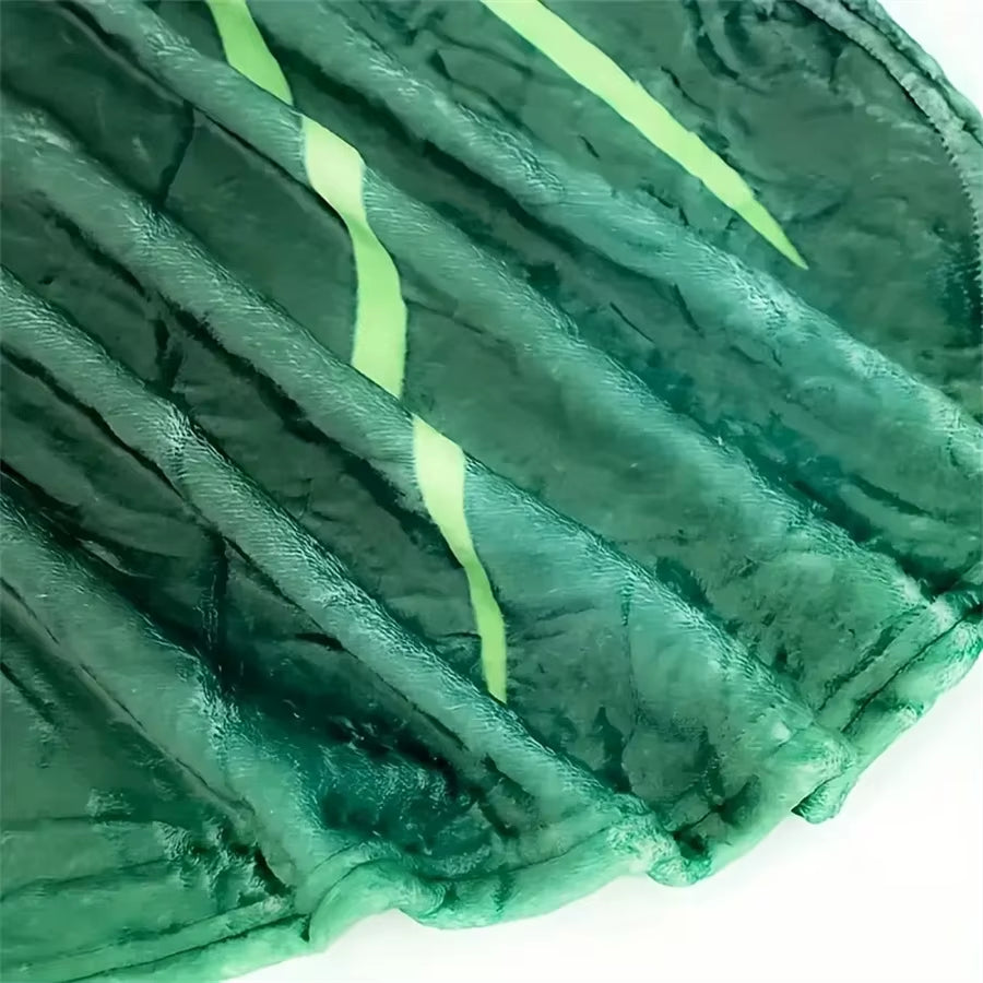 A Whimsical Leaf-Flannel Blanket, a Portable Outdoor Blanket for All Seasons, a Home Tv Blanket, a Leaf Bed Blanket