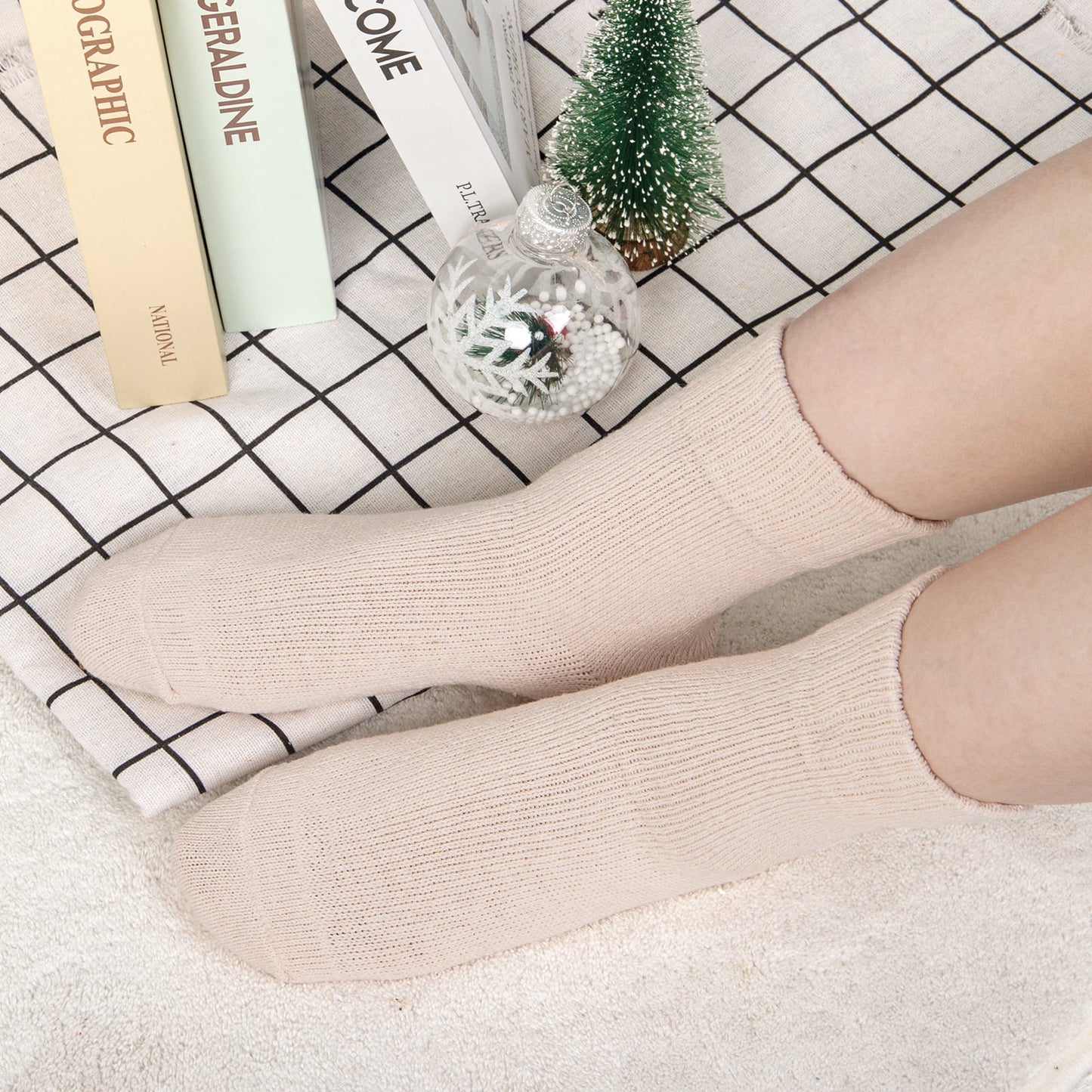 6 Pairs Womens Socks Wool Socks Thick Knit Warm Winter Socks for Women Gifts Size 5-9
